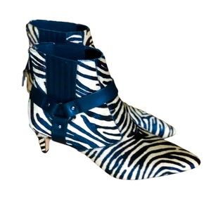 KILLER VINCE CAMUTO PONY HAIR MOTO ANKLE BOOTIES!